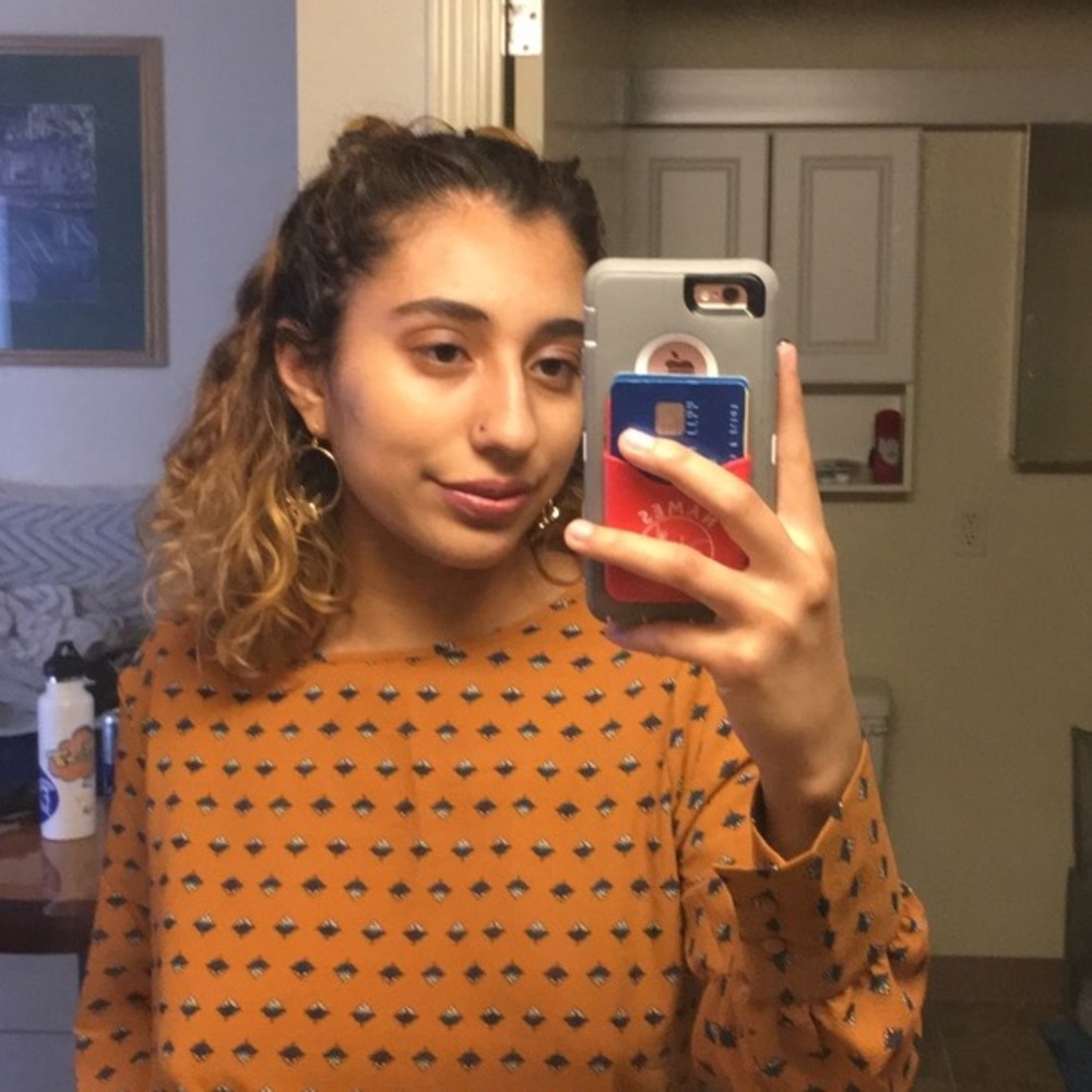 Meet your Posher, Luisa